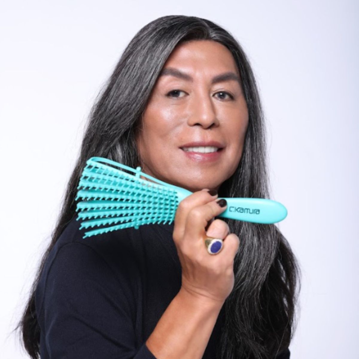 Escova Polvo Verde C.Kamura para Fitagem e Cabelos Crespos